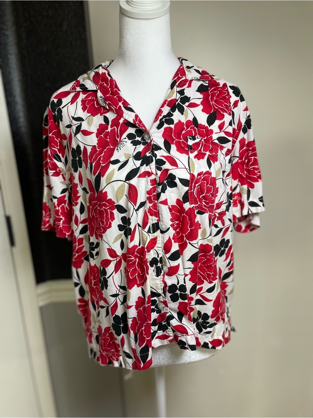 Erika Red Floral Button-Front Short Sleeve Shirt